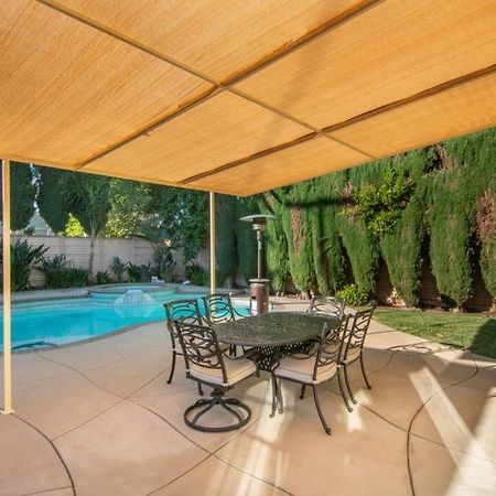 Large Home With Pool + Jacuzzi Los Angeles Exterior photo